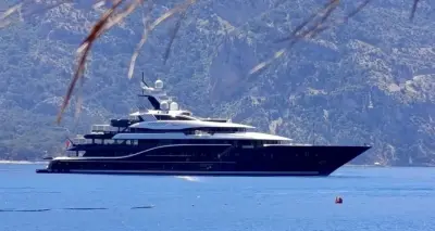 150 Milyon Dolarlık Süper Yat Solandge, Bodrum Koylarında Göz Kamaştırdı