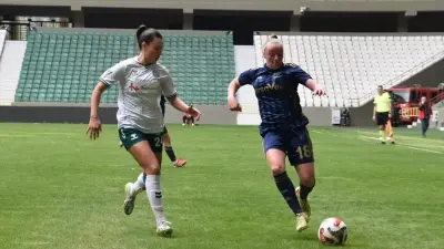 Fenerbahçe ArsaVev, Turkcell Kadın Futbol Süper Ligi'nde Şampiyonluğa Ulaştı