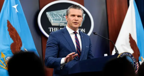 ABD Savunma Bakanı Pete Hegseth Senato Ödenekler Komitesi'nde konuşurken