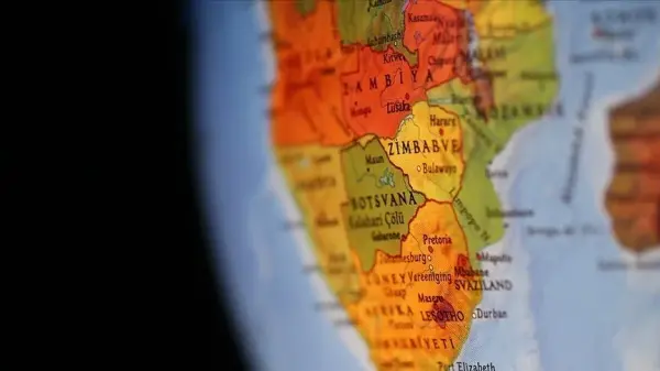 Abuja'da düzenlenen ECOWAS oturumunda uzmanlar Afrika'nın mali kayıplarını tartışıyor.