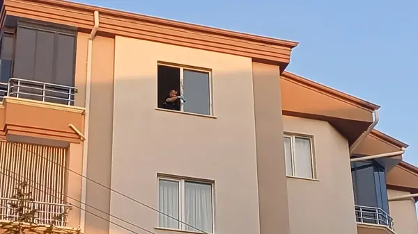 Aksaray'da 5. Kattan Düşen Zeynep Öztaş'ın Olay Yeri