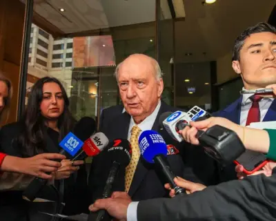 Alan Jones'un Avukatlarından Polise Sert Suçlamalar: Geçersiz Arama Emirleri ve Görev Suiistimali İddiaları