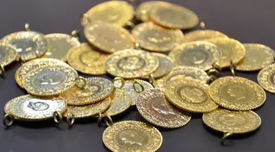 Altın Fiyatlarında Sert Düşüş: Uzmanlar 4.000 Dolar Altı Tehlikesine Dikkat Çekiyor