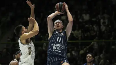 Anadolu Efes'te Rolands Smits Dönemi Sona Erdi