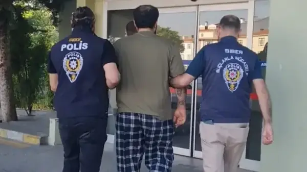 Ankara'da siber dolandırıcılara yönelik özel harekat destekli polis operasyonu