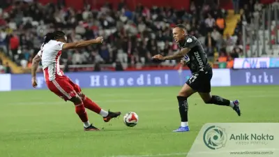 Antalyaspor ve Alanyaspor Golleri İptal Edilen Maçta Puanları Paylaştı: Teknik Direktörlerden VAR Tepkisi