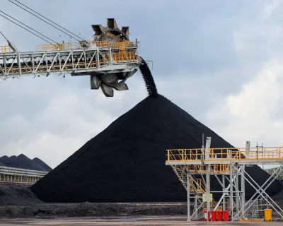 AustralianSuper'ın Kömür Yatırımı, Net Sıfır Taahhüdüyle Çelişiyor mu?