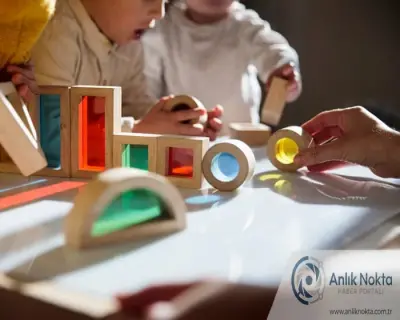 Avustralya'nın Evde Çocuk Bakım Programı Maliyet Artışlarıyla Tehdit Altında: Savunucu Uyarıyor