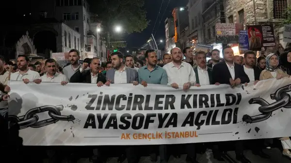 AK Parti Gençlik Kolları'nın Ayasofya yürüyüşünden bir görünüm