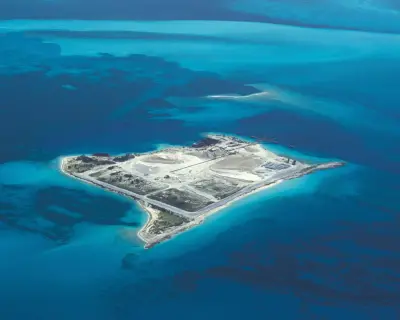 Bahamalar Bimini adası açıklarında kurtarma botu ve acil durum ekipleri
