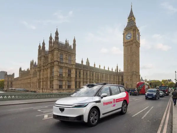 Baidu ve Lyft'in Londra'da test ettiği otonom araç