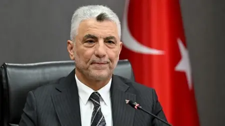 Ticaret Bakanı Ömer Bolat ve AB büyükelçileri Ankara'da bir toplantıda