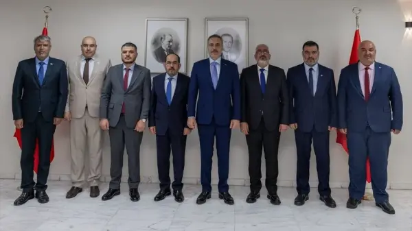 Dışişleri Bakanı Hakan Fidan ve Suriye Türkmen Meclisi Başkanı Abdurrahman Mustafa görüşmesi