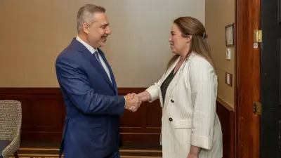 Bakan Fidan, Kanada'da Türk Kökenli Milletvekili Şima Açan ile Bir Araya Geldi