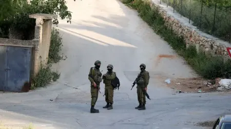 İşgal altındaki Batı Şeria'da İsrailli yerleşimcilerin saldırısı sonucu yaralanan Filistinliler.
