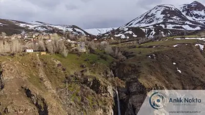 Bayburt Şelaleleri Coştu: Karların Erimesiyle Debiler Rekor Seviyeye Ulaştı