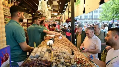 Bayram Öncesi Tarihi Yarımada'da Yoğun Alışveriş Hareketliliği