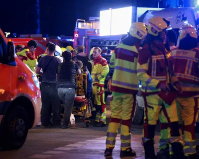 Berlin Onur Yürüyüşü'nde Dehşet: Minibüs Kalabalığa Daldı, Bir Ölü, 16 Yaralı