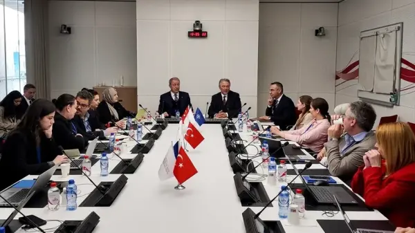 Brüksel'de düzenlenen NATO paneli katılımcıları