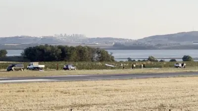 Çatalca'da Eğitim Uçağı Kaza Kırıma Uğradı: Pilot Öğrenci Hafif Yaralı