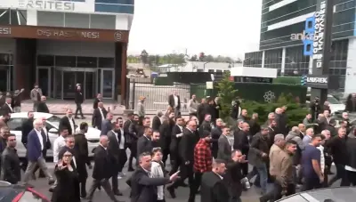 CHP Genel Merkezi'nde Tarihi Gerilim: Valilikten Emniyet'e 'Boşaltma' Talimatı, Kılıçdaroğlu'ndan Örgütlere Kritik Çağrı