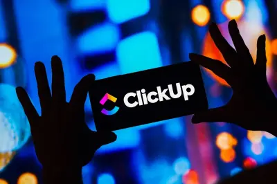 ClickUp'ten Yapılan Toplu İşten Çıkarma Yapay Zekanın İş Gücüne Etkisini Sorgulatıyor