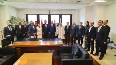 Cumhurbaşkanı Erdoğan, AK Parti İstanbul İl Başkanlığı'nı Ziyaret Etti