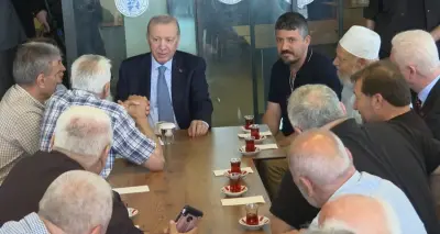 Cumhurbaşkanı Erdoğan, Beyoğlu'nda Vatandaşlarla Buluştu: Halkla Temas Vurgusu