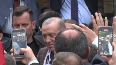 Cumhurbaşkanı Erdoğan Edirne'de: Selimiye Camii Yeniden İbadete Açıldı, Vatandaşlarla Buluştu