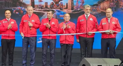 Cumhurbaşkanı Erdoğan Şanlıurfa'da Bilim Merkezi açılış kurdelesini kesiyor