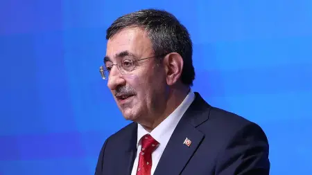 Cumhurbaşkanı Yardımcısı Cevdet Yılmaz, Mekke Ortak Savunma Anlaşması hakkında açıklama yaparken