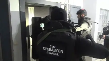 Terör operasyonunda ele geçirilen dijital materyaller