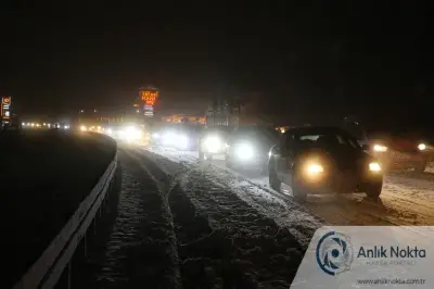 Denizli ve Afyonkarahisar Beyaza Büründü: Yüksek Kesimlerde Kar Yağışı Hayatı Olumsuz Etkiliyor