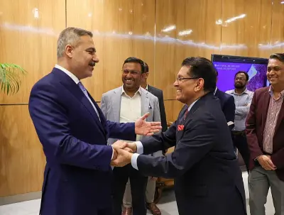 Dışişleri Bakanı Fidan Bangladeş'te Temaslarda Bulundu