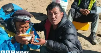 Everest Rehberi, Altı Günlük Hayatta Kalma Mücadelesini Çikolata ve Buz Çiğneyerek Tamamladı