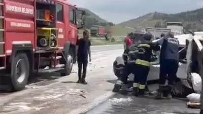 Gaziantep'te Akılalmaz Kaza: TIR Otomobili Ezdi, Çift Can Verdi