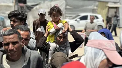 Gazze'de Gıda Krizi Derinleşiyor: Yardım Kuyruklarında Bir Annenin Mücadelesi