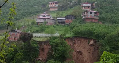 Giresun'da Aşırı Yağışların Ardından Heyelanlar Can Aldı: 68 Konut Tahliye Edildi