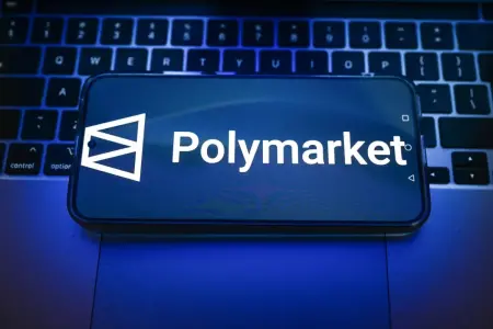 Google logosu ve para sembolleri ile çevrili bir bilgisayar ekranı