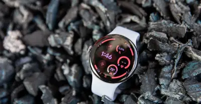 Google, Wear OS 7 Güncellemesini Duyurdu: Canlı Takip ve Yapay Zeka Entegrasyonu