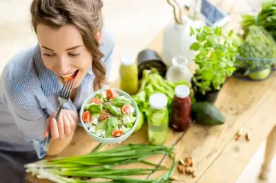 Hafta sonu beslenme düzeni ve metabolik jetlag ilişkisini gösteren görsel