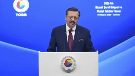 TOBB Başkanı Rifat Hisarcıklıoğlu konuşma yaparken