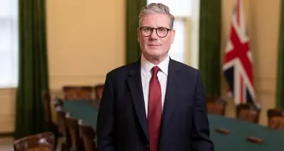 İngiltere Başbakanı Keir Starmer Görevinden İstifa Etti