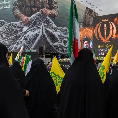 İran'ın Savaş Alanındaki Stratejik Hamlesi: Üçgen Baskı ve Hürmüz Boğazı