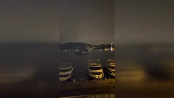 Bilbao Trader gemisi Kıyı Emniyeti ekipleri tarafından kurtarılırken