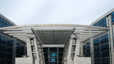 İstanbul merkezli şike operasyonunda 82 zanlı adliyeye sevk edildi