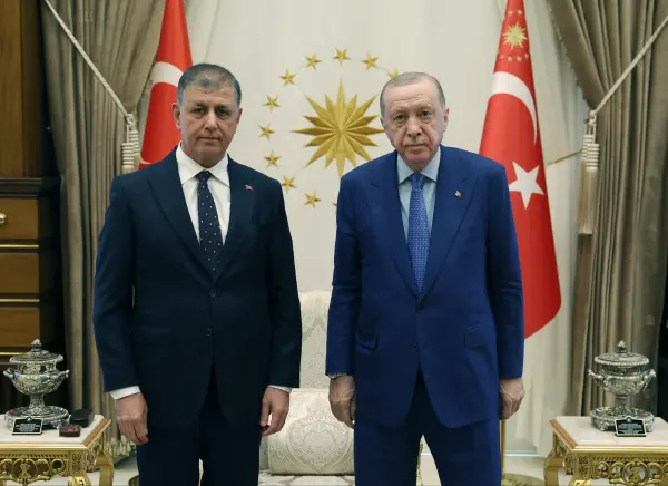 Cemil Tugay'ın siyasi kariyerindeki yeni dönemeç