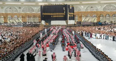 Kâbe'nin Yeni İpek Örtüsü Göz Kamaştırıyor: Hicri 1448 Yılı İçin Hazırlık Tamamlandı