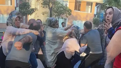 Kağıthane'de Parkta Gergin Anlar: 'Kızıma Sen mi Vurdun?' Kavgası Polisi Harekete Geçirdi