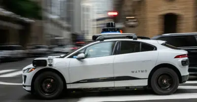 Kaliforniya'da Otonom Araç Dönemi: Robot Sürücülere Trafik Cezası Yolu Açıldı